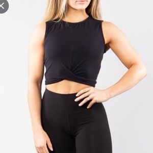 Buffbunny Knotty crop top tank